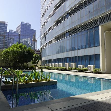 Uptown Parksuites Tower Two - Bgc Taguig, Манила Экстерьер фото